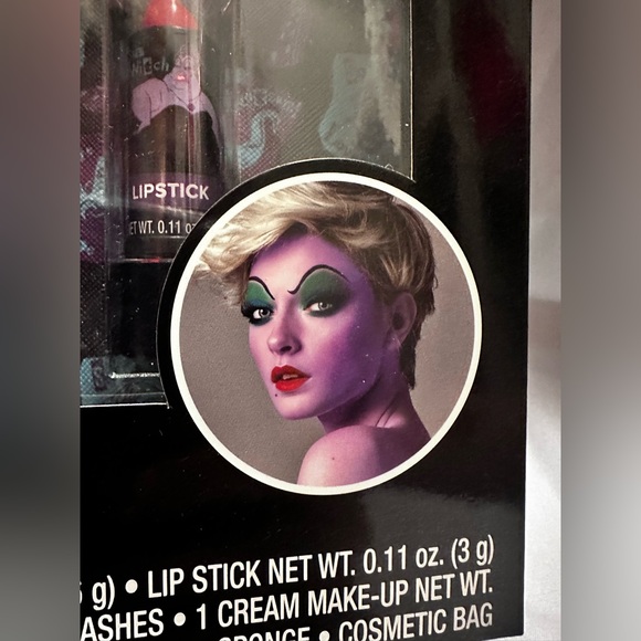 Disney Villans Ursula 37Pcs MakeUp Set Brand New Never Opened. - Picture 2 of 9